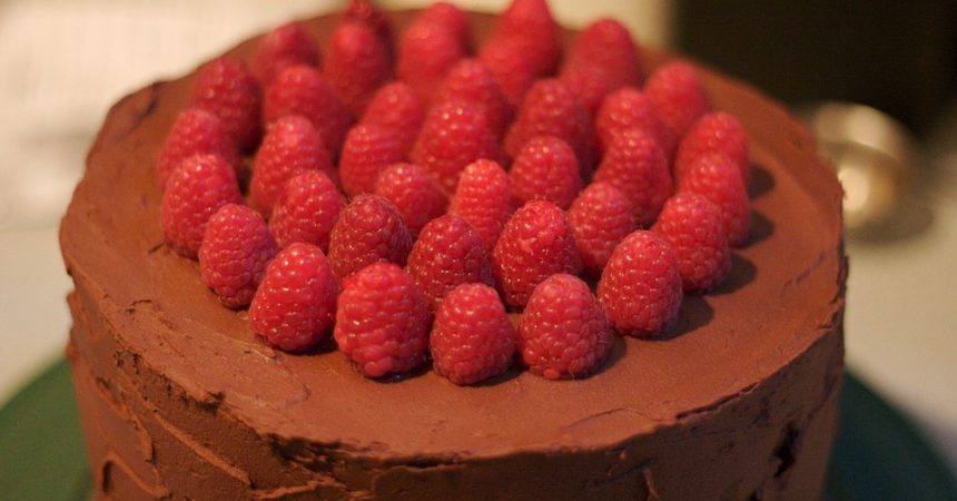 Gâteau au chocolat et aux framboises